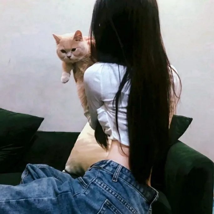俏皮女学生